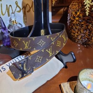Authentic Men's  louis vuitton Monogram belt